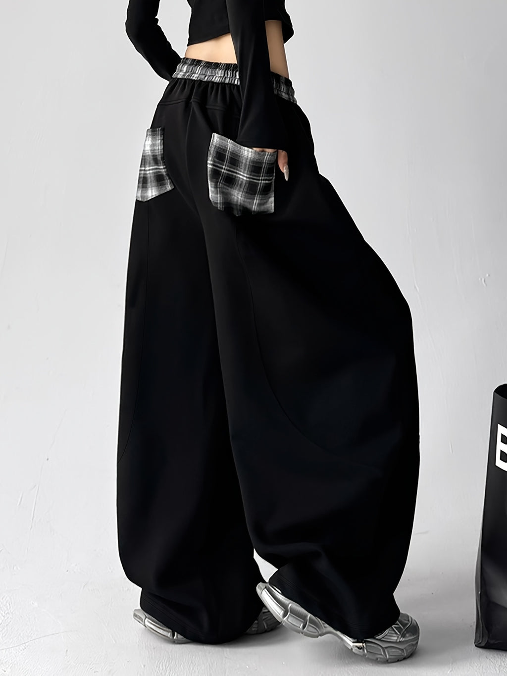 Black Oversized Wide-Leg Pants with Plaid Details